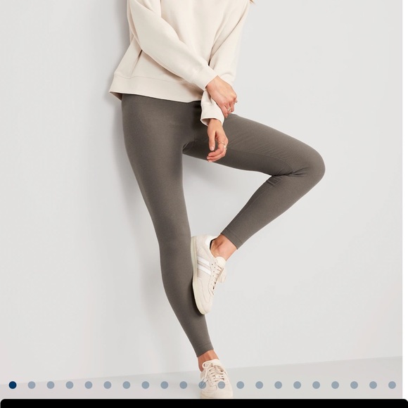 NWT OLD NAVY High-Waisted Rib-Knit Legging. Color: Temple Ston  MEDIUM - Picture 3 of 7